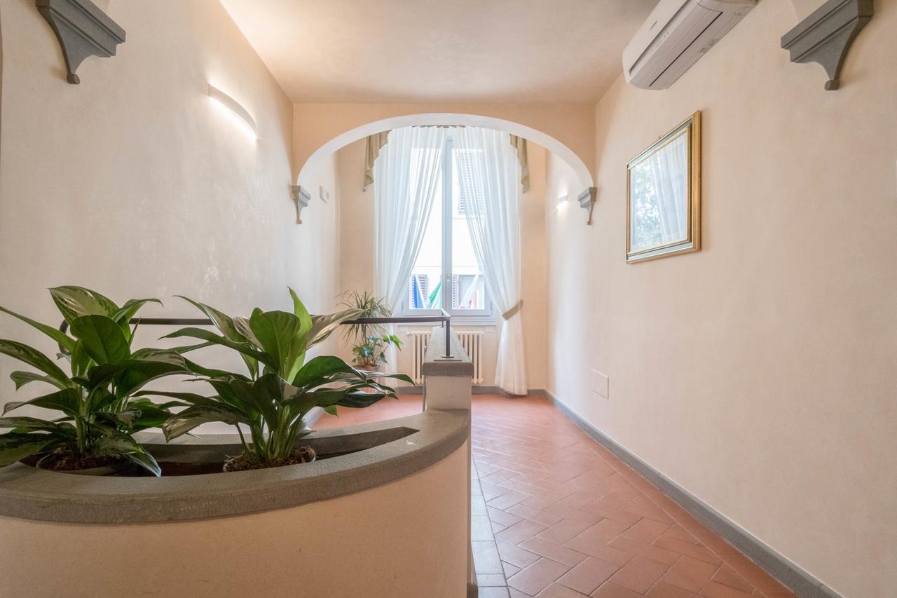Готель Casa Betania Casa Per Ferie Флоренція Екстер'єр фото
